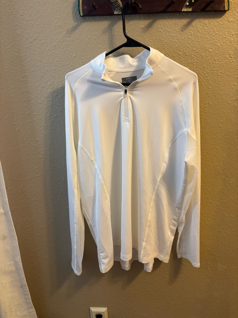 Callaway White Men's Performance Polo with Subtle Texture